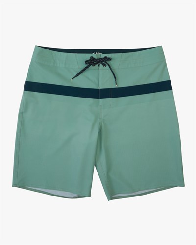 Billabong Momentum Airlite Boardshorts 19" Green Haze | JCATV1897