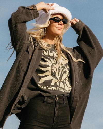 Billabong With Love From The Sun Oversized Graphic Boyfriend T-Shirt Off Black | CMEAJ6284