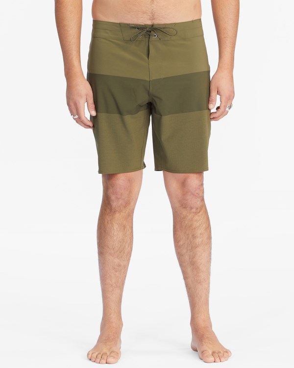 Billabong Tribong Airlite Boardshorts 19